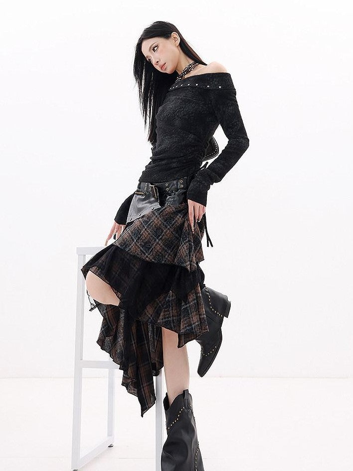 QIUQIU STUDIO Black Studded Asymmetrical Shoulder Women&