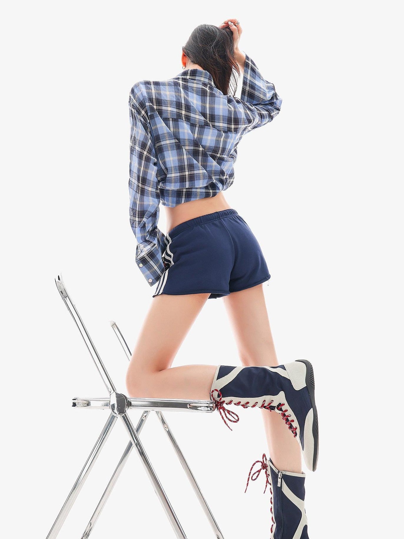 QIUQIU STUDIO Blue Black Plaid Contrast Collar Cropped Relaxed Long Sleeve Women&