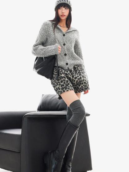 QIUQIU STUDIO Cable Knit Turn Down Collar Loose Fit Women&