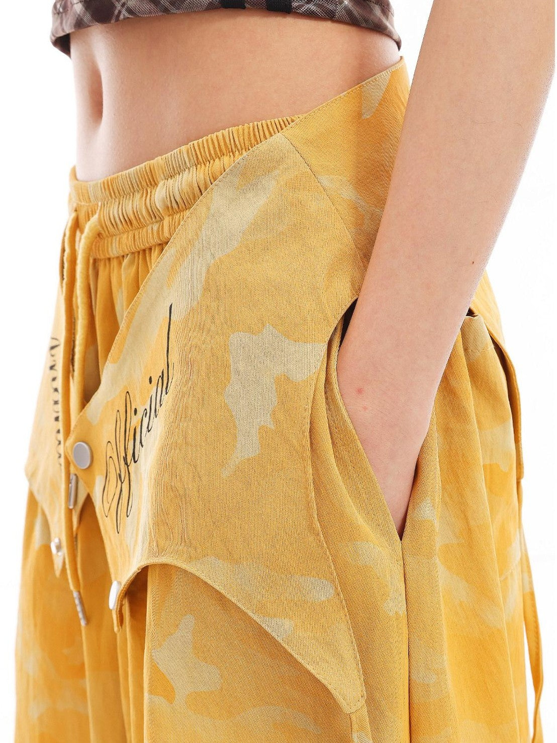 QIUQIU STUDIO Camo Patchwork Cargo Elastic Waist Pockets Women&