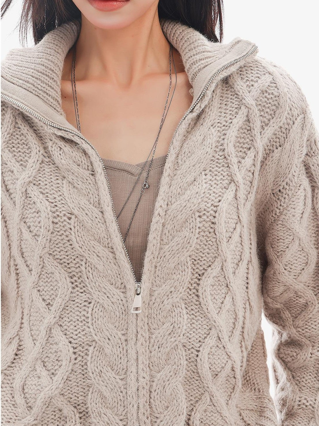 QIUQIU STUDIO Chunky Cable Knit Stand Collar Loose Fit Women&