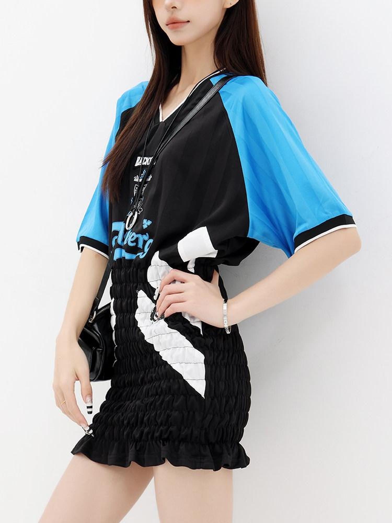 QIUQIU STUDIO Colorblock V-neck Raglan Women&