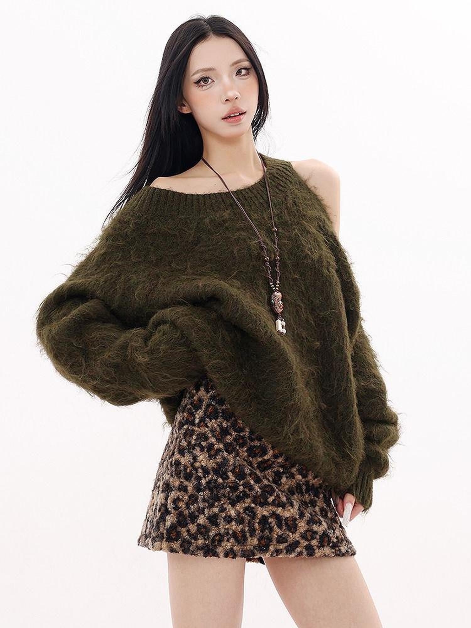 QIUQIU STUDIO Cozy Slouchy Long Sleeve Exposed Back Women&
