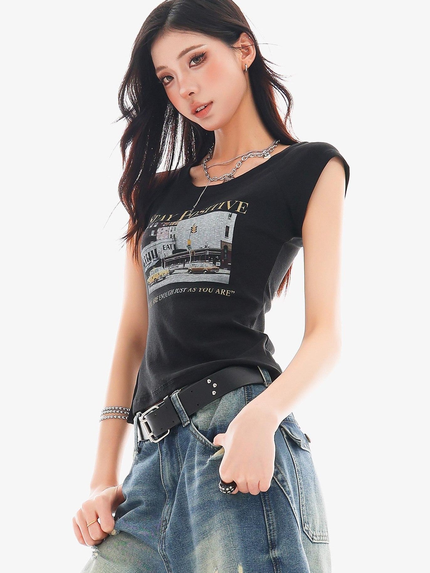QIUQIU STUDIO Creative Letter Print Round Neck Cropped Women&