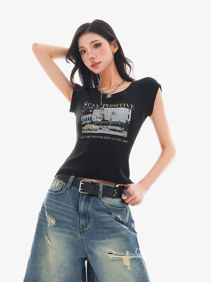 QIUQIU STUDIO Creative Letter Print Round Neck Cropped Women&