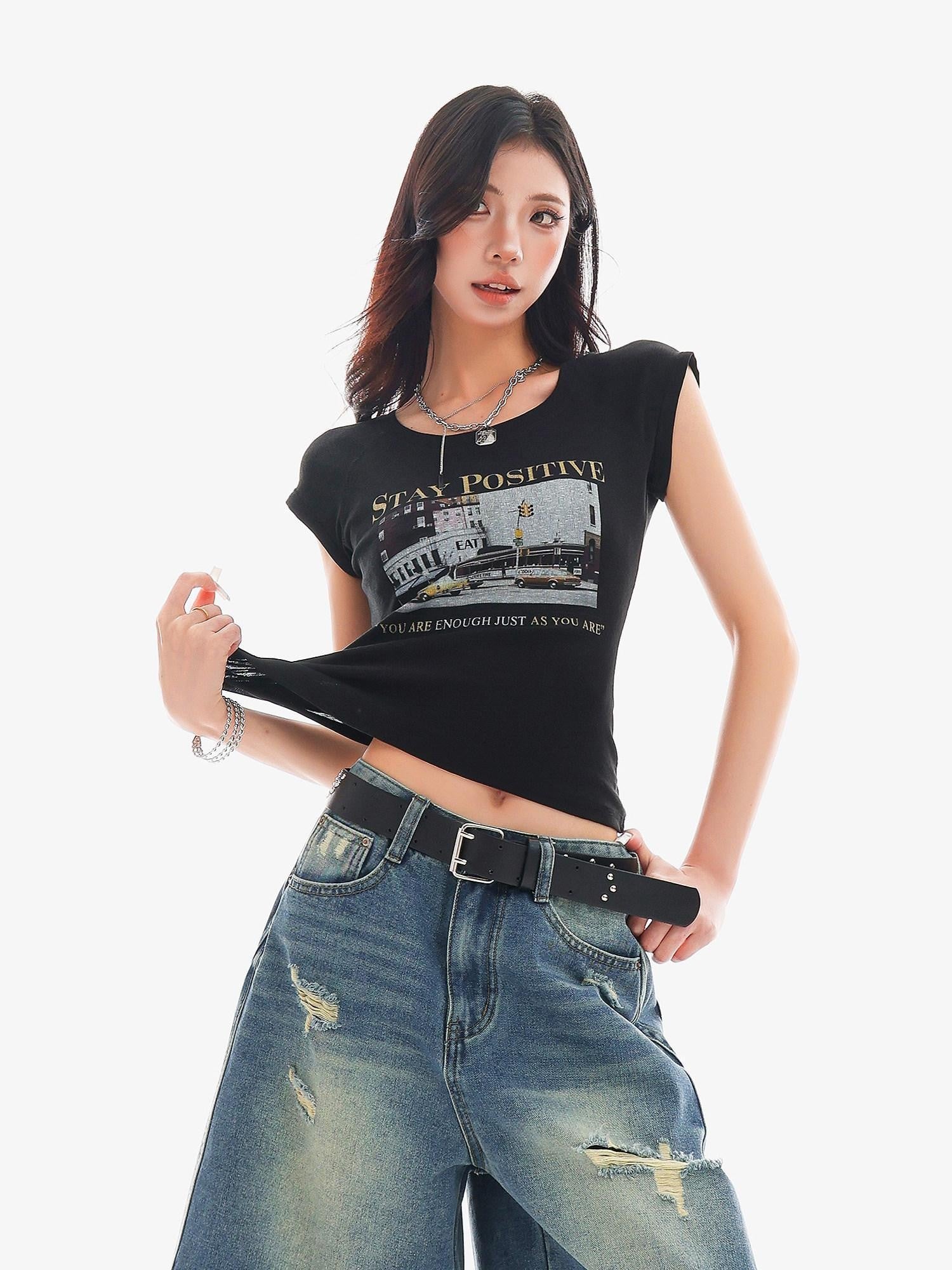 QIUQIU STUDIO Creative Letter Print Round Neck Cropped Women&