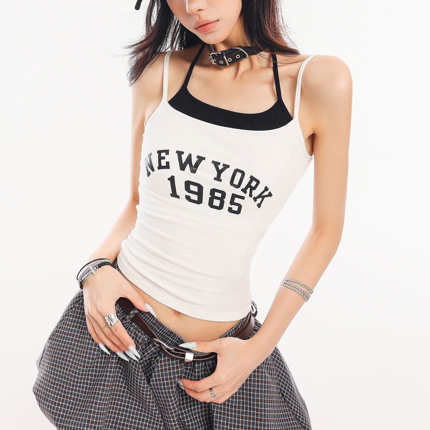 QIUQIU_STUDIO_Cropped_Letter_Print_Padded_Slim_Fit_Casual_Women&