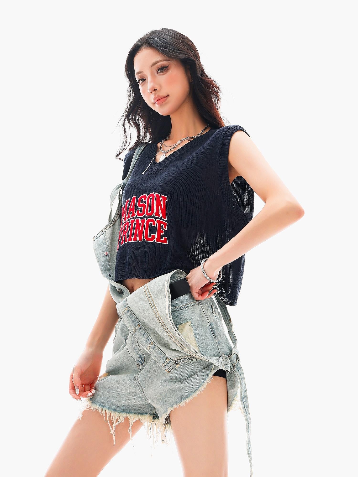 QIUQIU STUDIO Cropped V-neck Letter Print Knitted Sexy Loose Women&