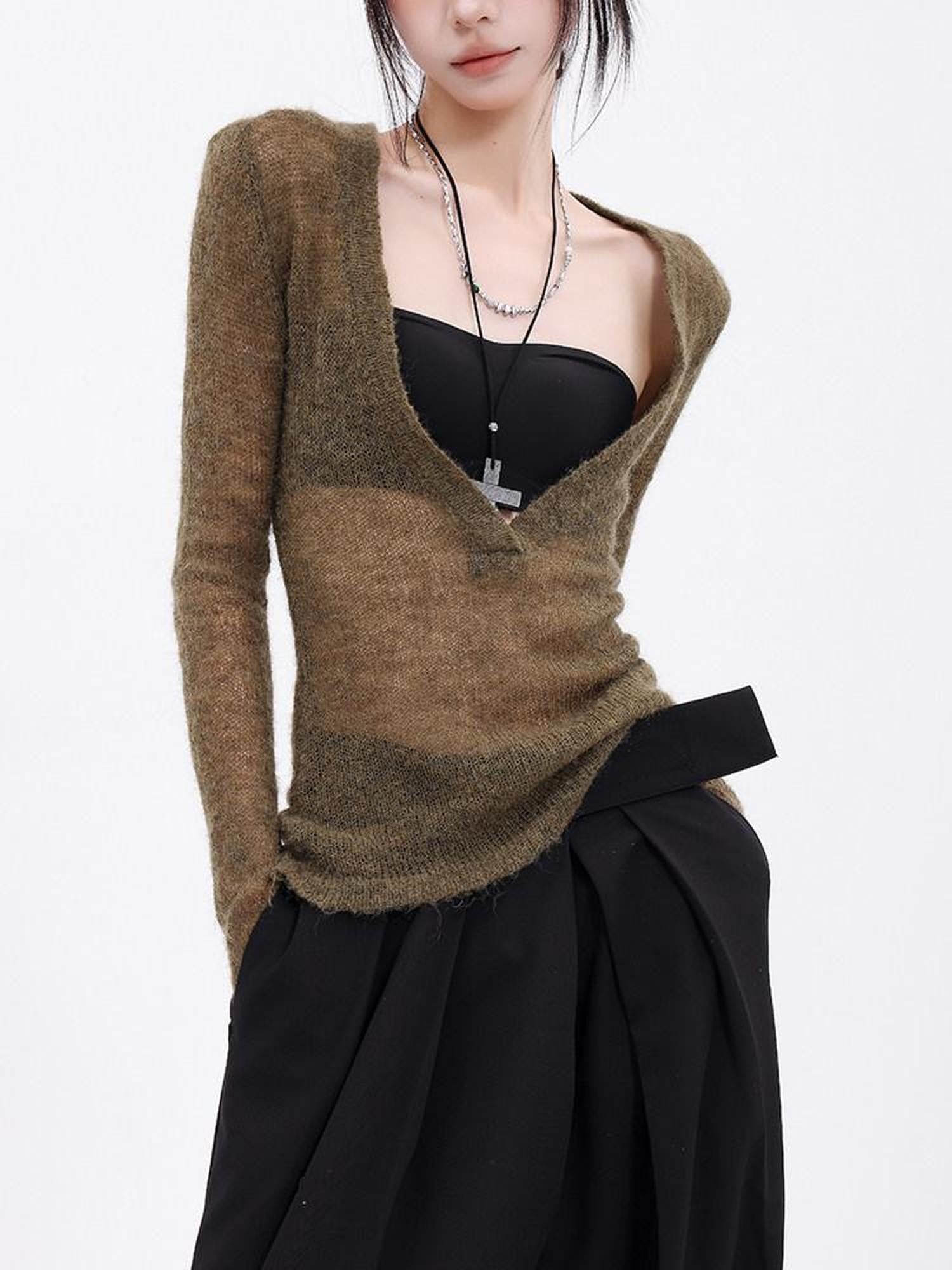 QIUQIU STUDIO Designer V-neck Slim Fit Long Sleeve Knitted Solid Women&