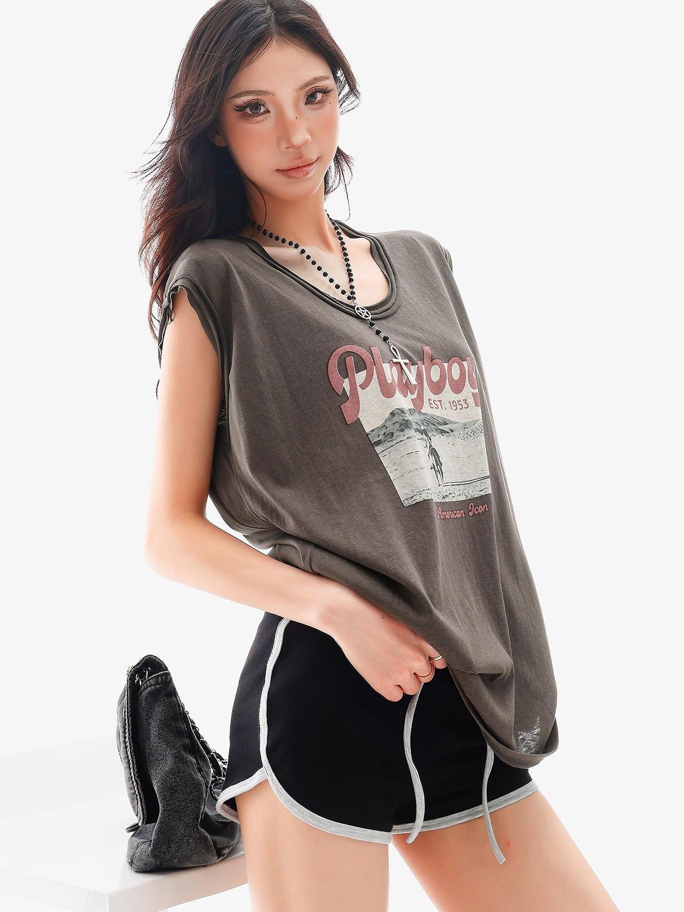 QIUQIU STUDIO Distressed Printed Rolled Hem U Neck Loose Women&
