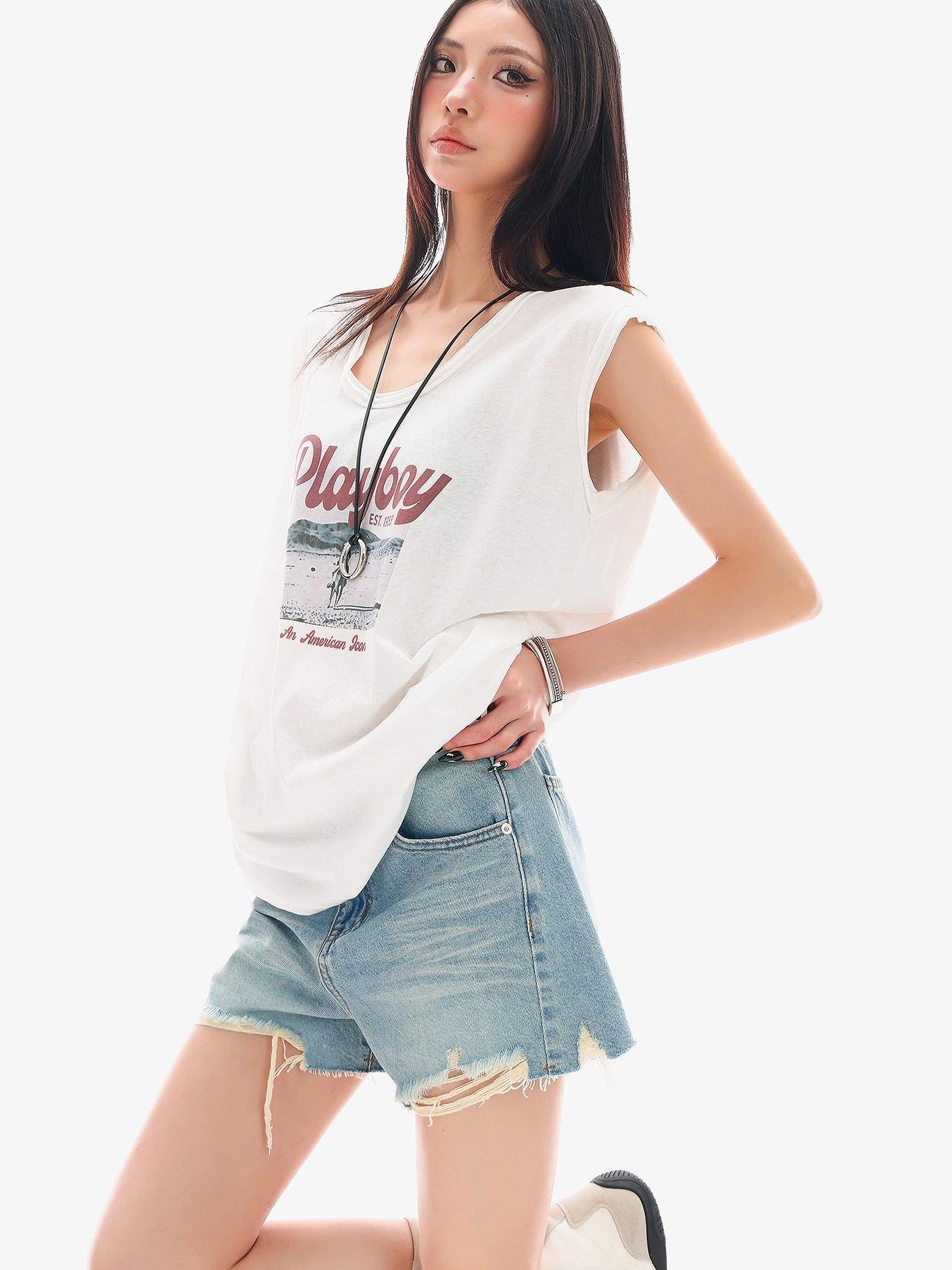 QIUQIU STUDIO Distressed Printed Rolled Hem U Neck Loose Women&