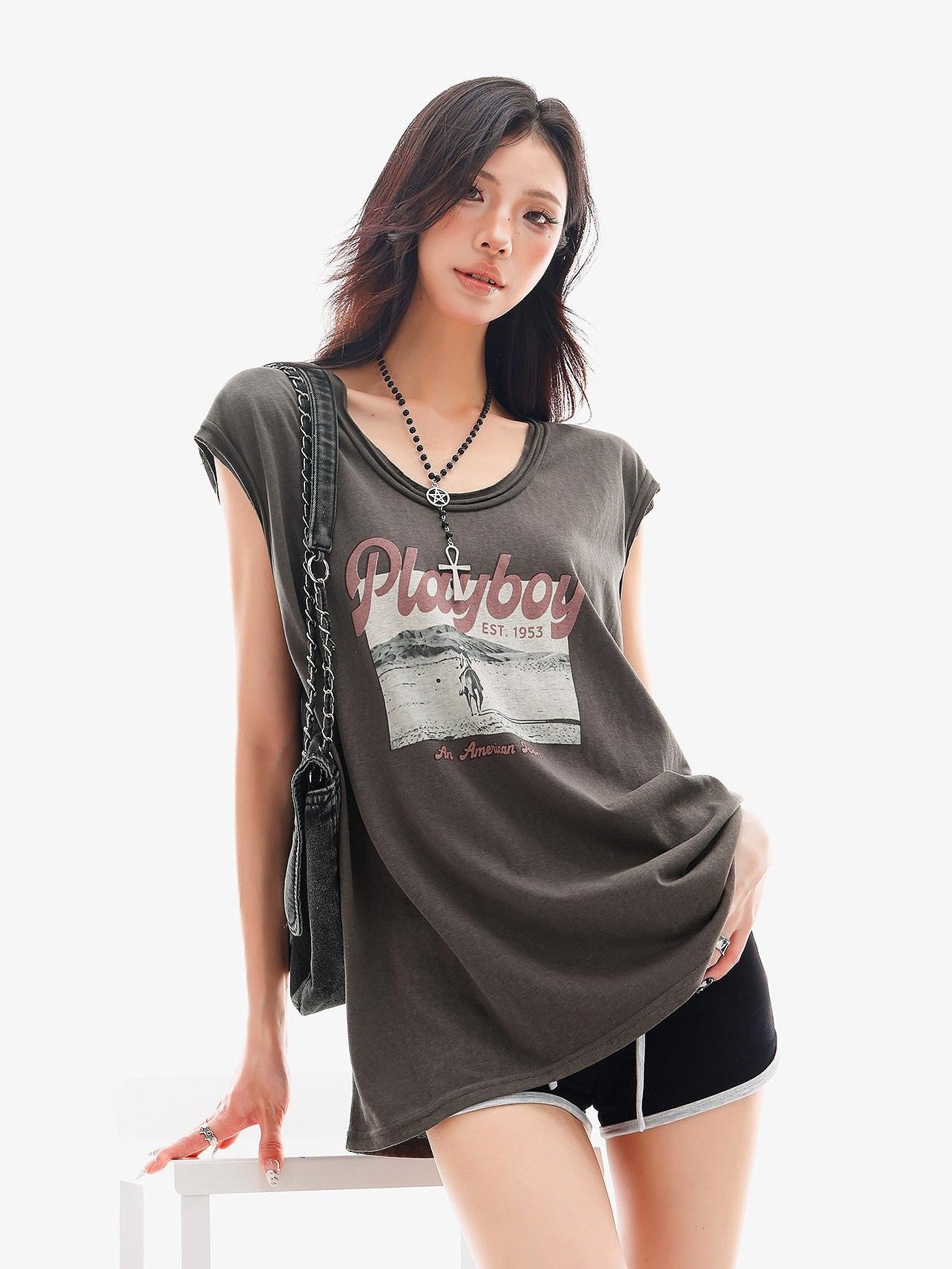 QIUQIU STUDIO Distressed Printed Rolled Hem U Neck Loose Women&