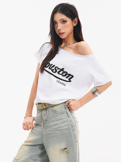 QIUQIU STUDIO Fitted Letter Print One Shoulder Short Sleeve Women&