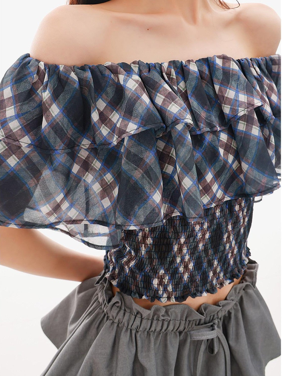 QIUQIU STUDIO Gingham Plaid Ruffle Off Shoulder Slim Fitted Printed Women&