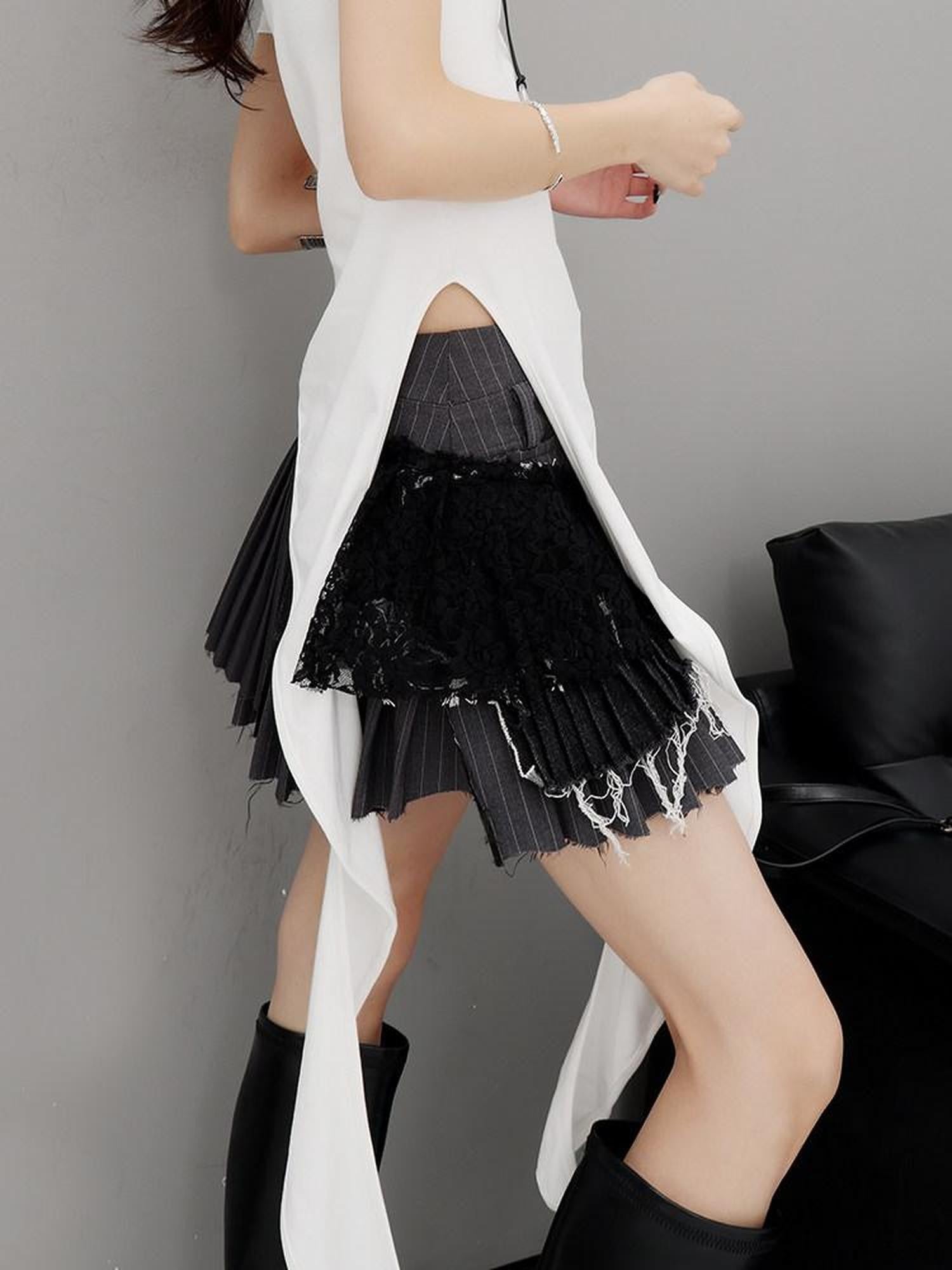 QIUQIU STUDIO Gray Irregular Pleated Lace High Waist A Line Women&