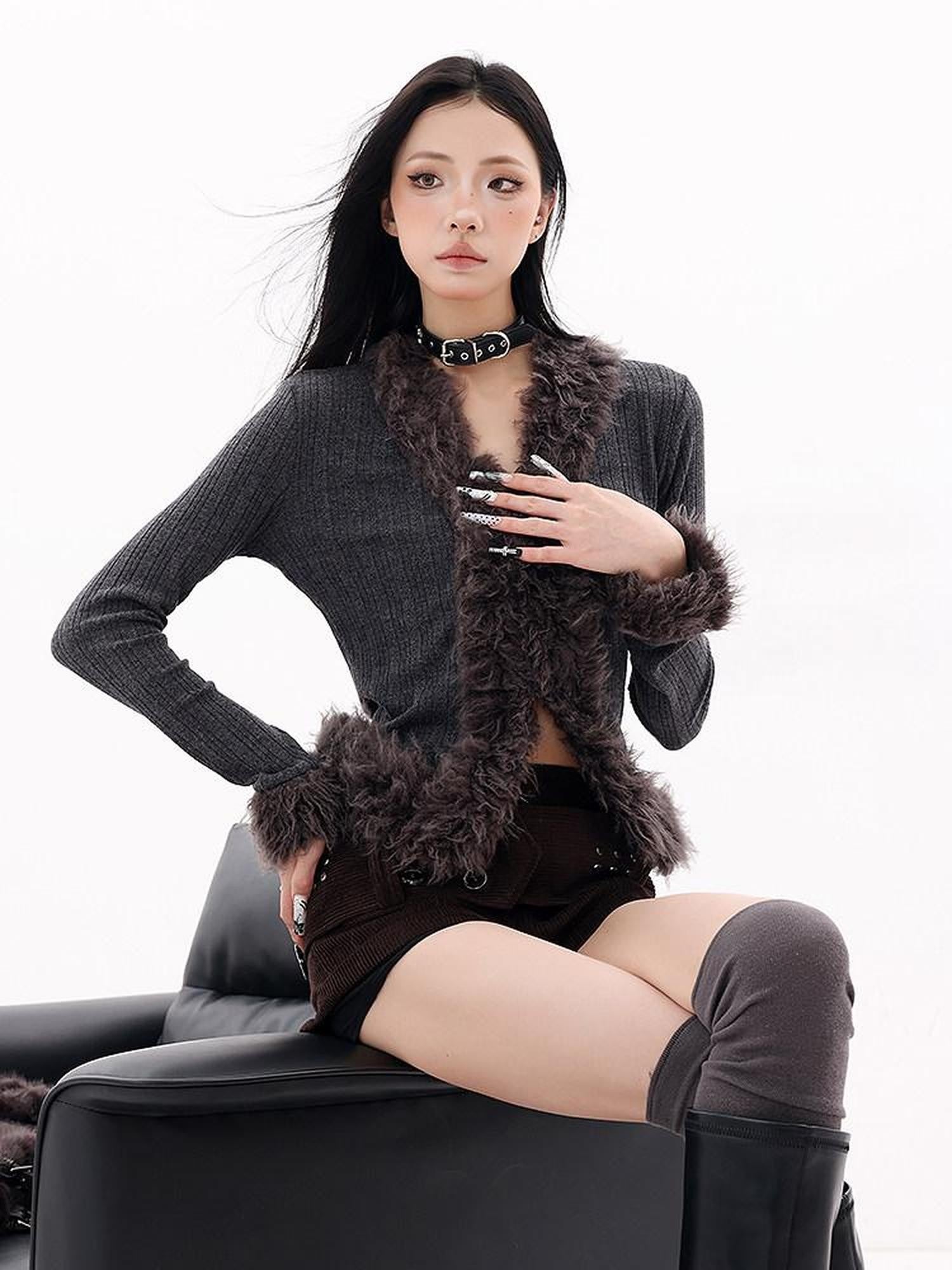 QIUQIU STUDIO Gray Plush V-neck Cardigan Slim Fit Bell Sleeve Women&