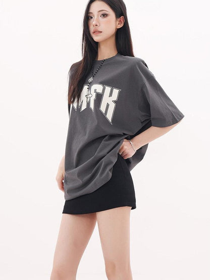 QIUQIU STUDIO Gray White Black Letter Print Drop Shoulder Women&