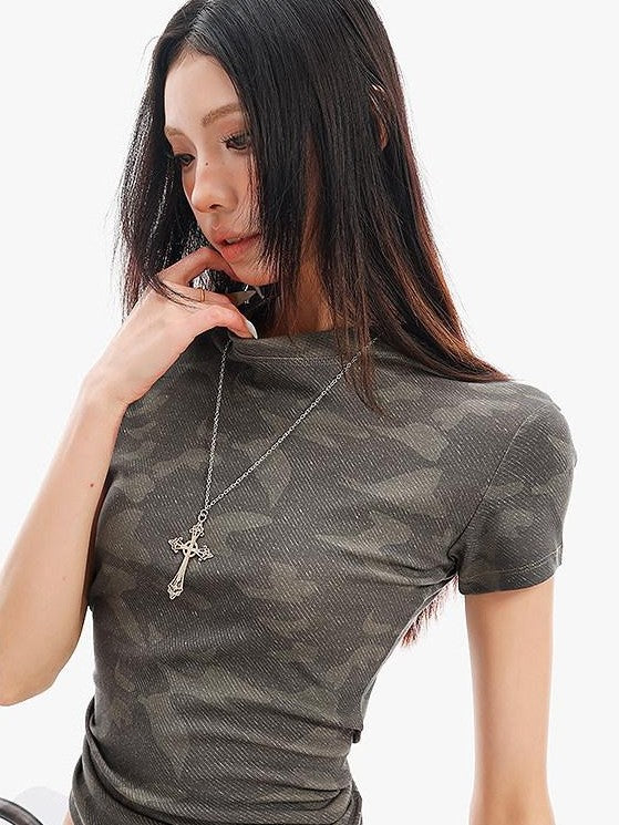 QIUQIU STUDIO Khaki Green Camouflage Print Round Neck Cropped Women&