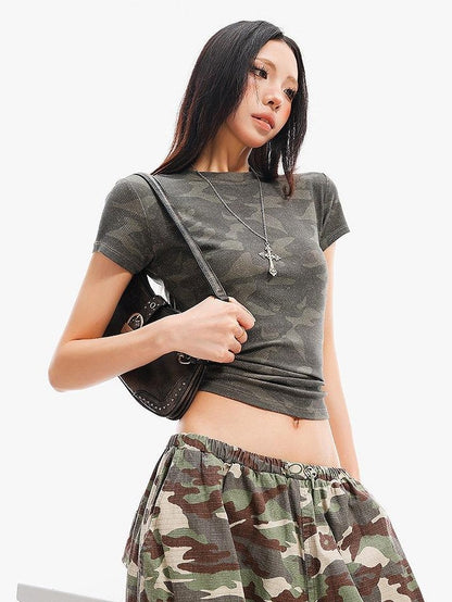 QIUQIU STUDIO Khaki Green Camouflage Print Round Neck Cropped Women&