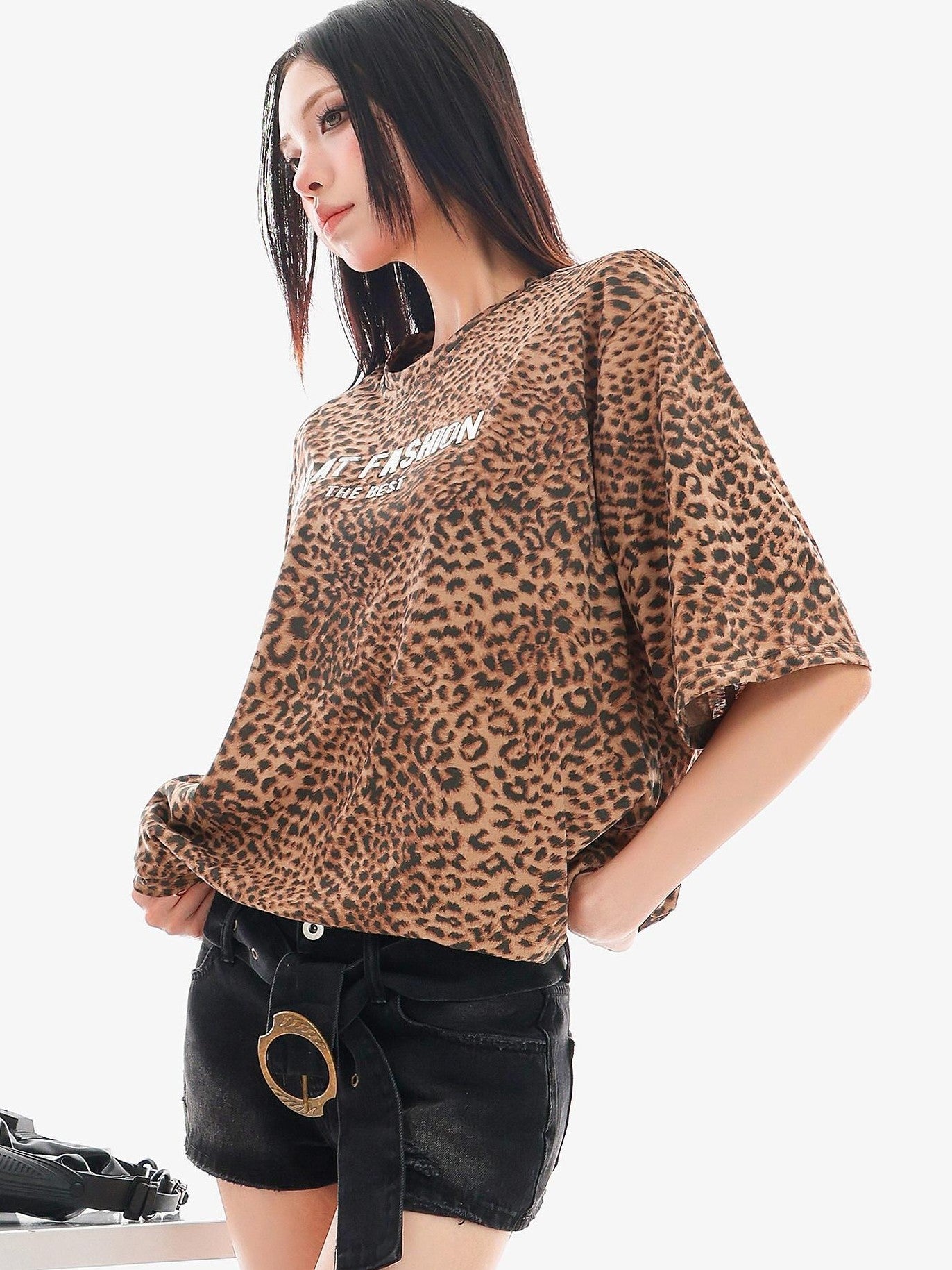 QIUQIU STUDIO Leopard Letter Print Round Neck Women&