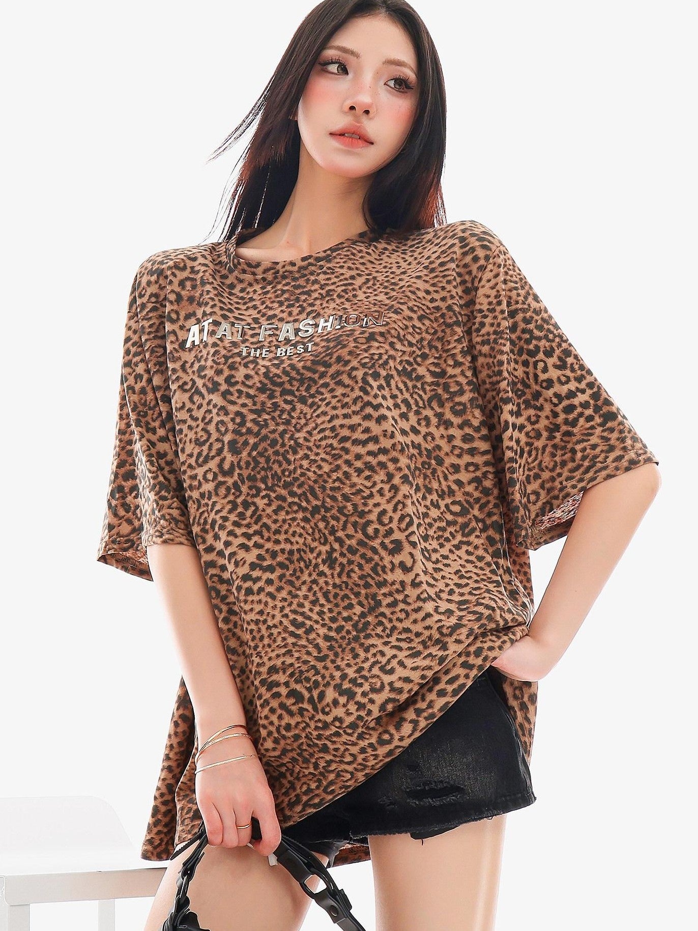 QIUQIU STUDIO Leopard Letter Print Round Neck Women&