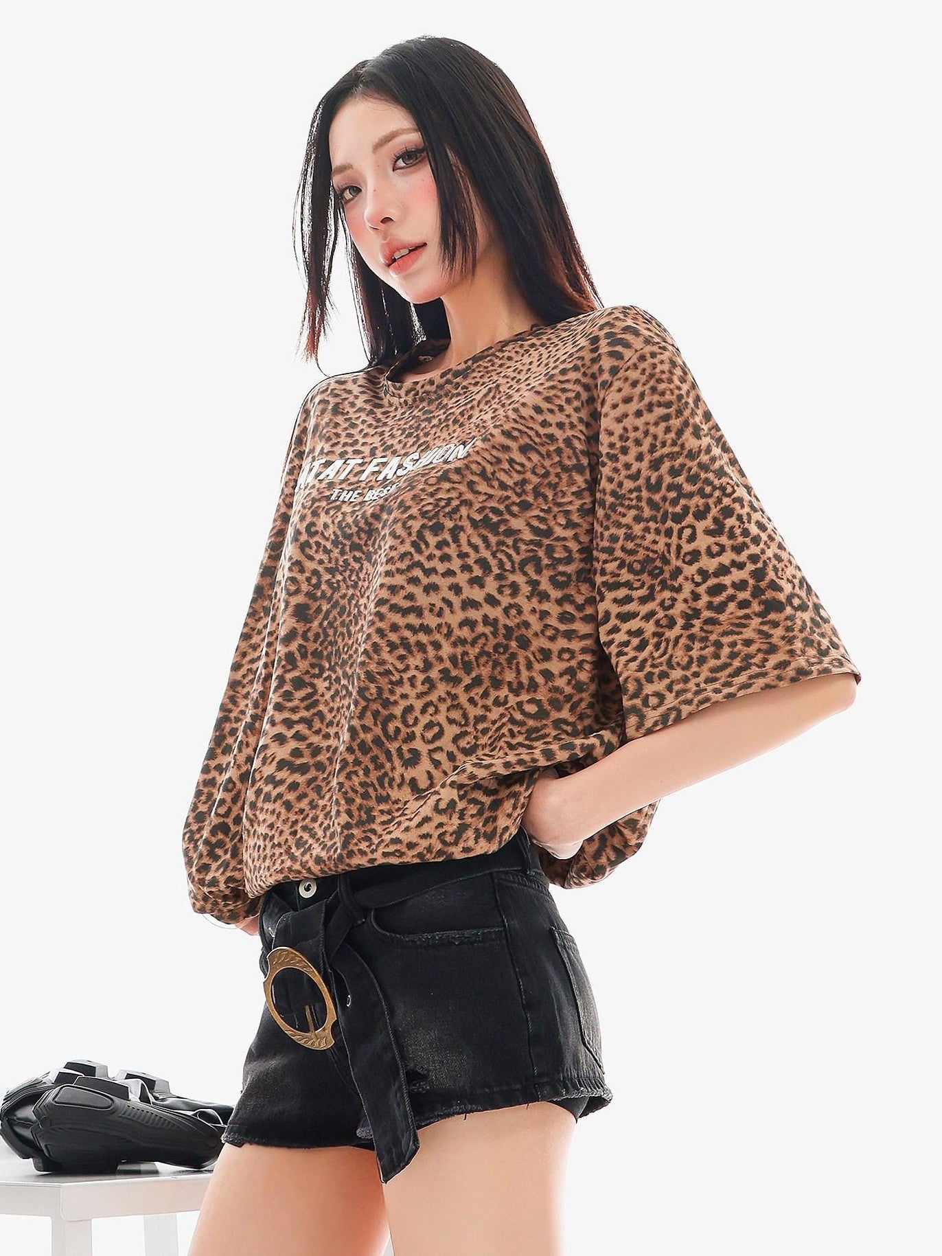 QIUQIU STUDIO Leopard Letter Print Round Neck Women&