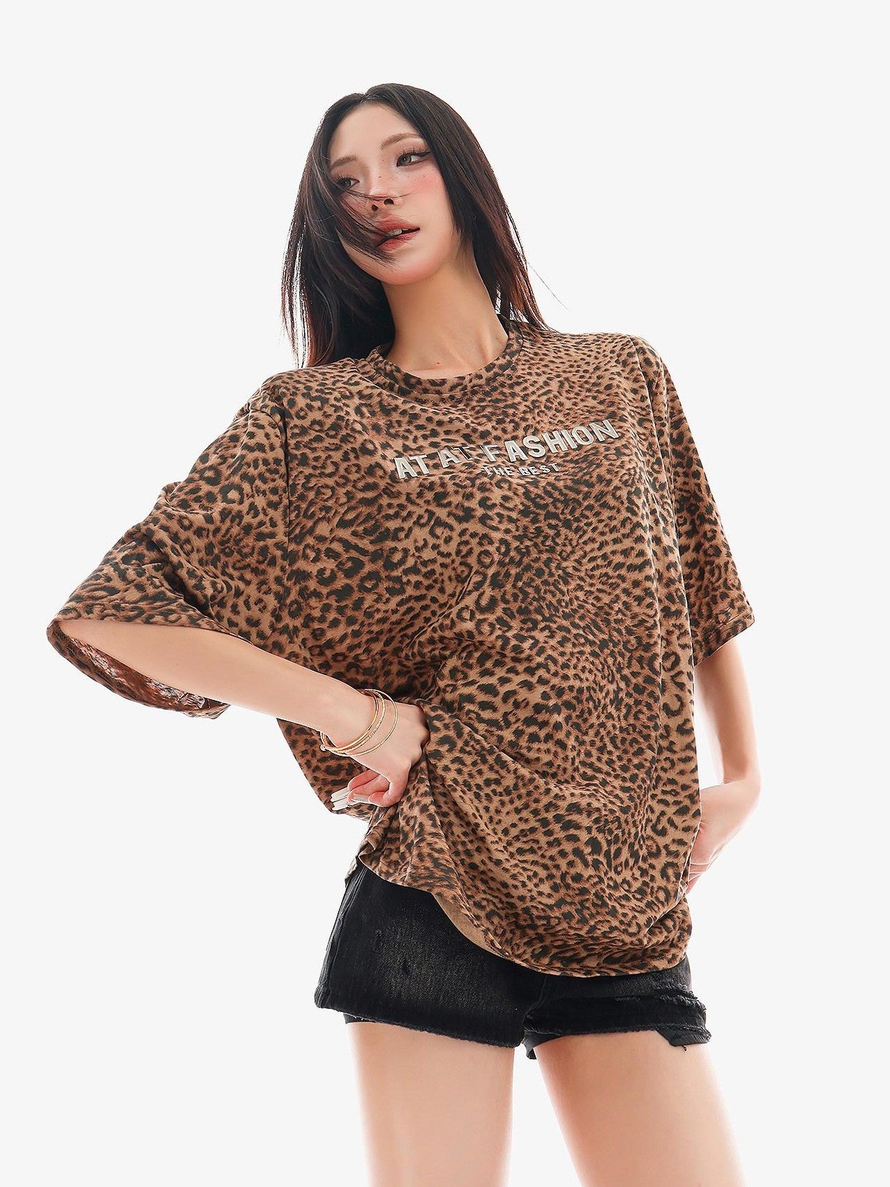 QIUQIU STUDIO Leopard Letter Print Round Neck Women&