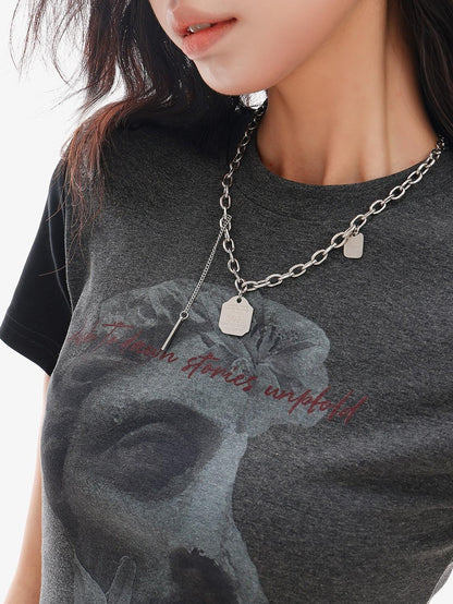 QIUQIU STUDIO Letter Portrait Print Round Neck Raglan Slim Fit Women&