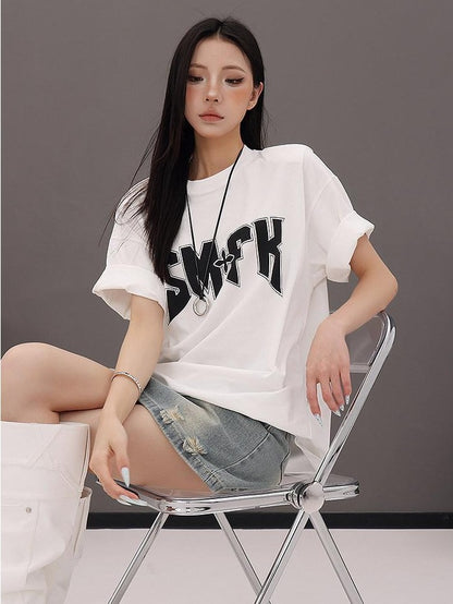 QIUQIU STUDIO Letter Print Round Neck Dropped Shoulder Short Sleeve Women&