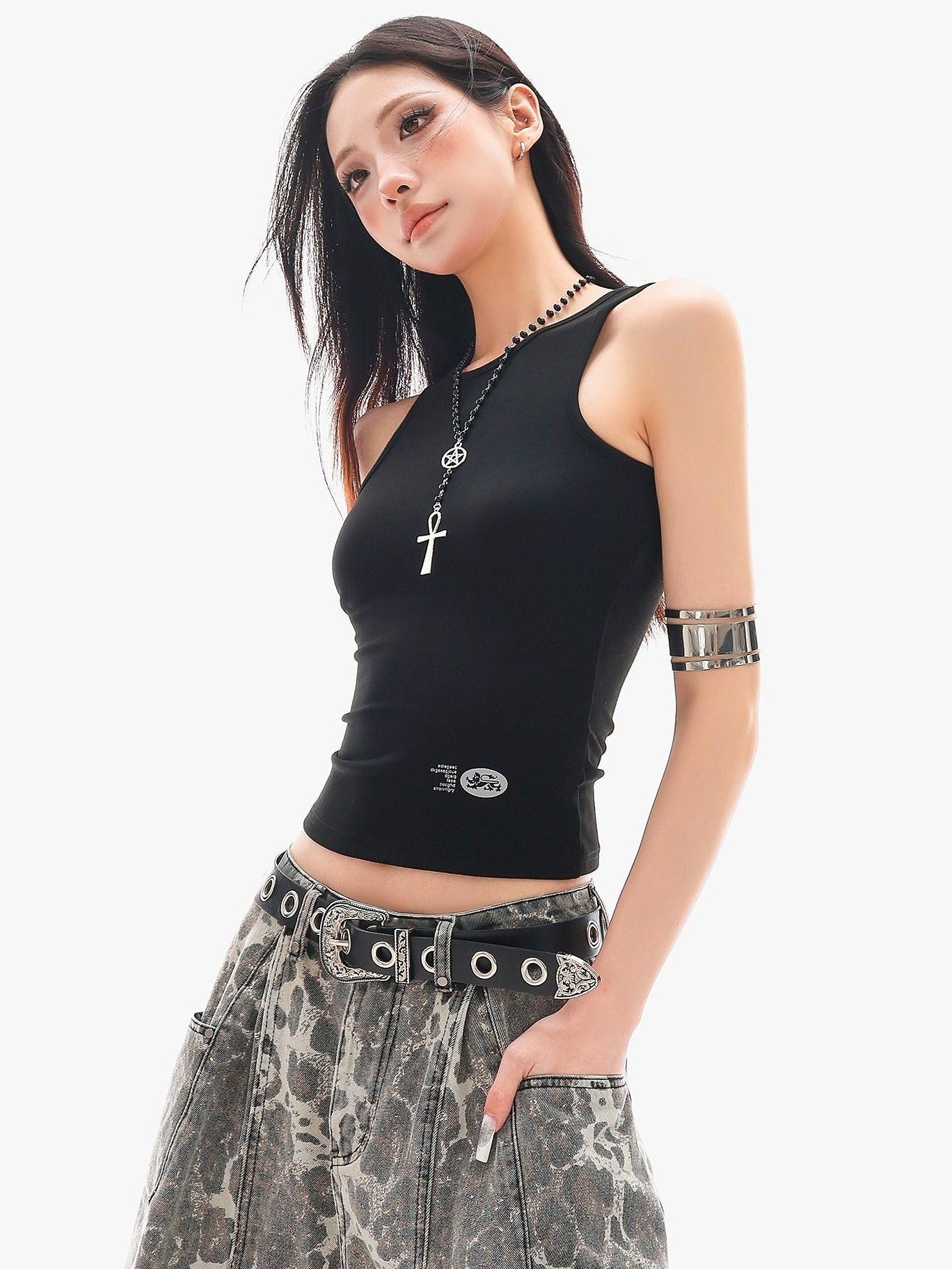 QIUQIU STUDIO Letter Print Round Neck Slim Fit Minimalist Women&