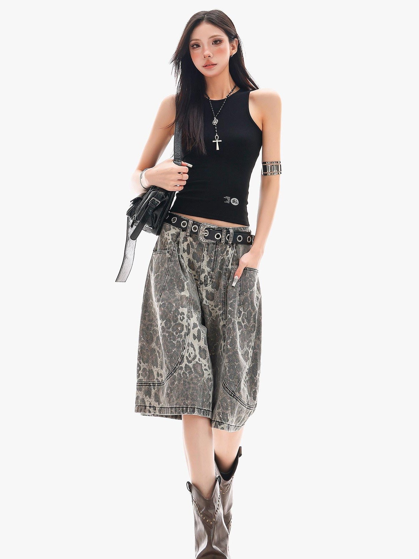QIUQIU STUDIO Letter Print Round Neck Slim Fit Minimalist Women&