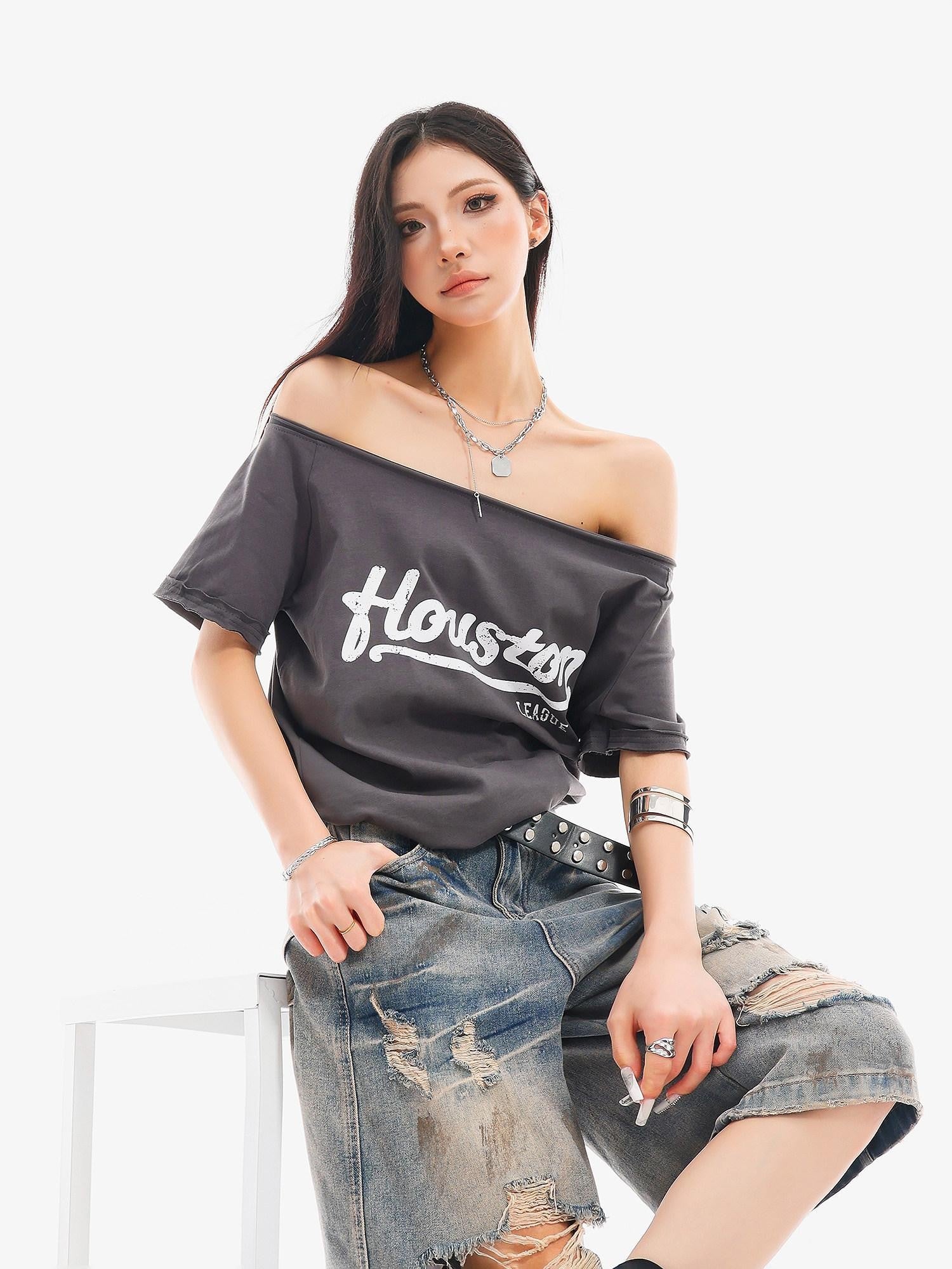 QIUQIU STUDIO Letter Print Slanted Neck Slim Waist Hot Girl Women&