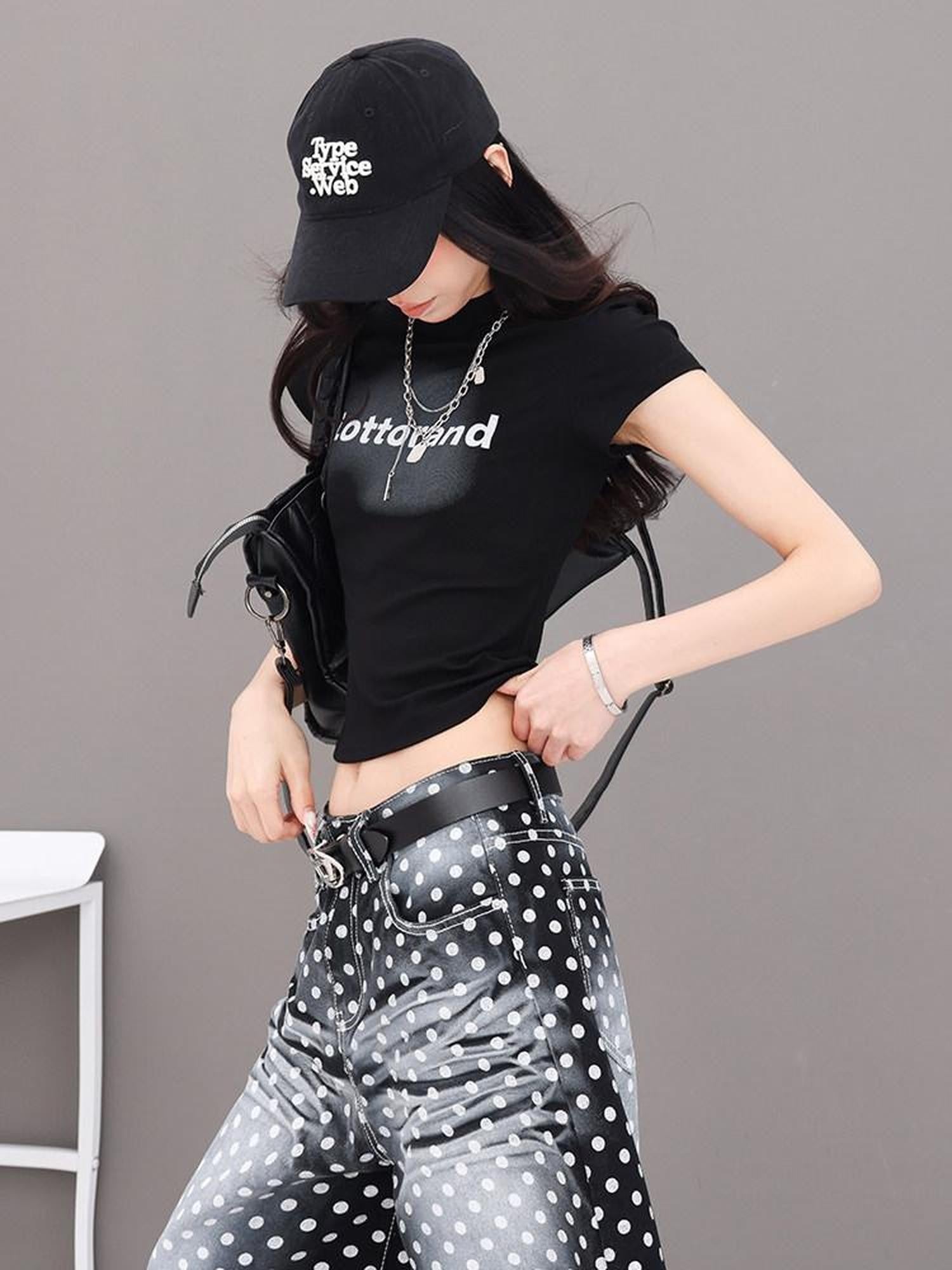 QIUQIU STUDIO Letter Print Slim Fit Crew Neck Cinched Waist Short Sleeve Women&