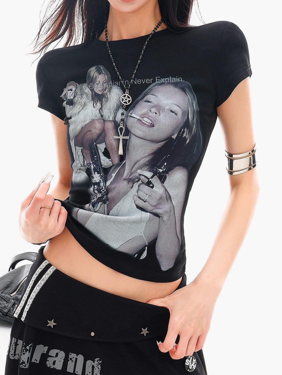 QIUQIU STUDIO Lettered Character Print Crewneck Slim Fit Waist American Babe Women&