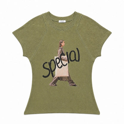 QIUQIU_STUDIO_Lettered_Portrait_Print_Short_Sleeve_Slim_Fit_Round_Neck_Women&