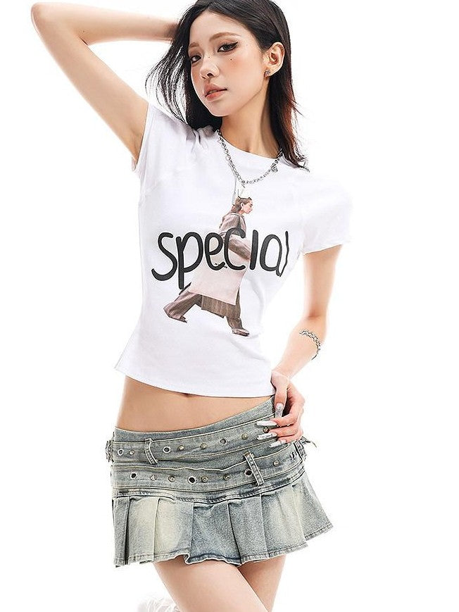 QIUQIU STUDIO Lettered Portrait Print Short Sleeve Slim Fit Round Neck Women&