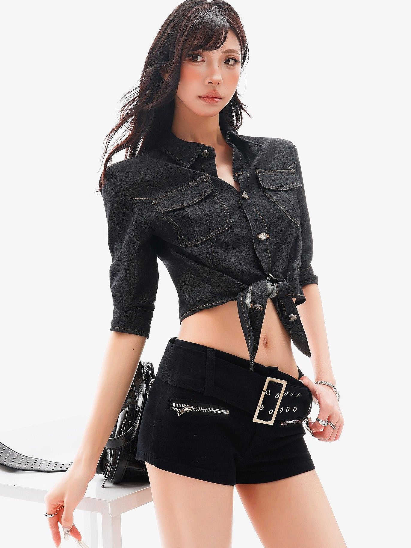 QIUQIU STUDIO Navel Baring Tie Lapel Topstitched Women&