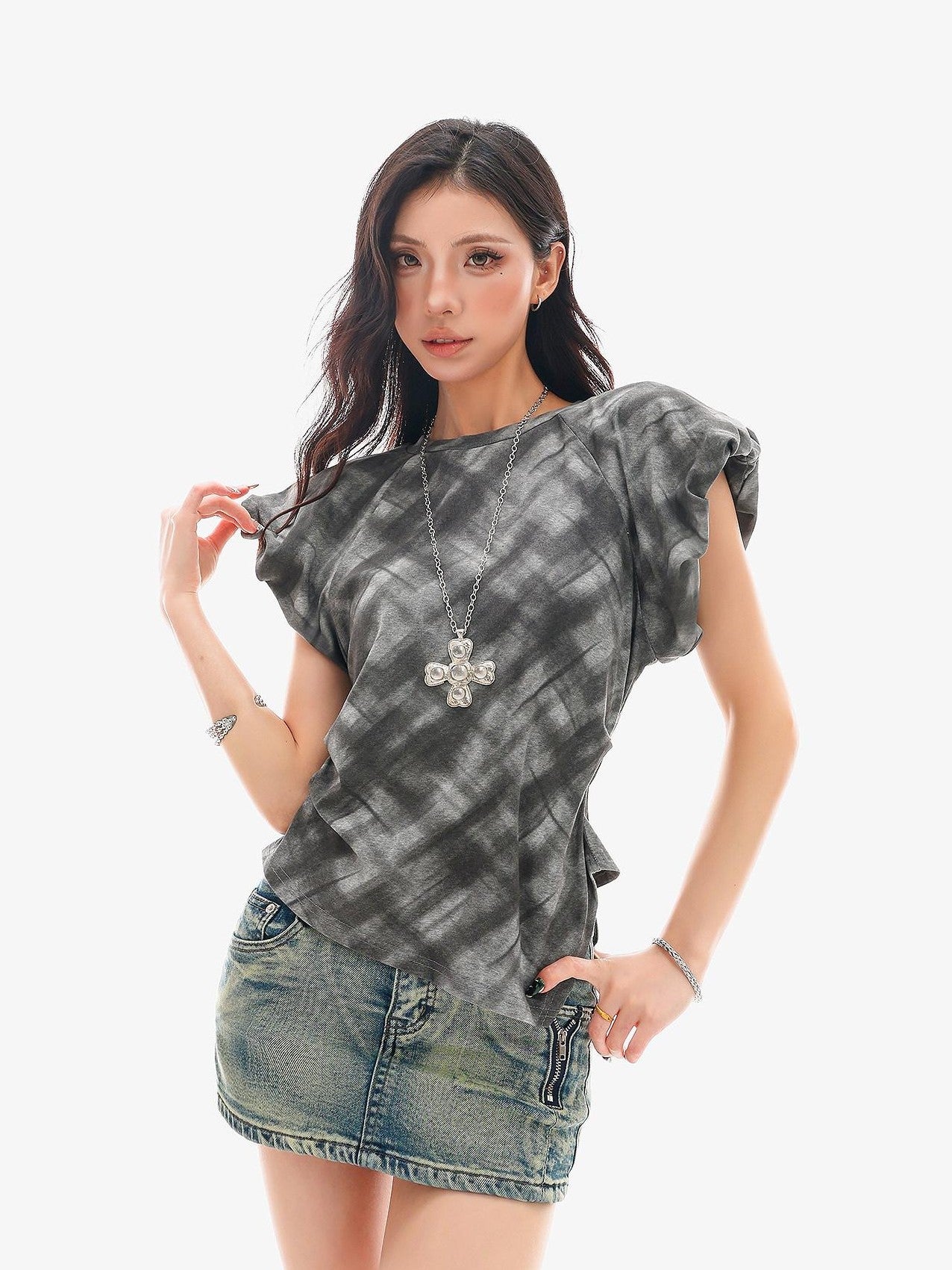 QIUQIU STUDIO Plaid Irregular Hem Ruched Puff Sleeve Crew Neck Women&