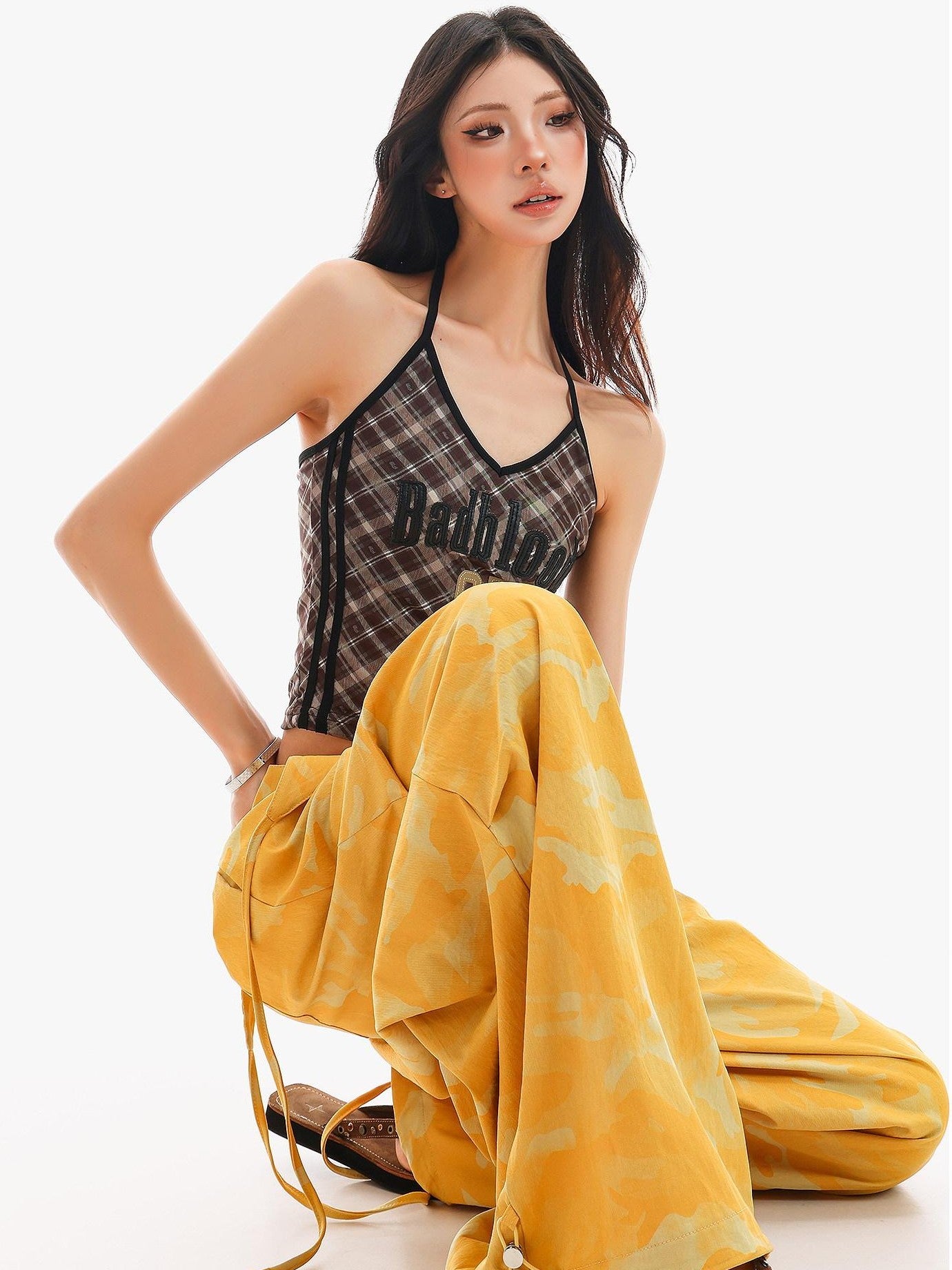 QIUQIU STUDIO Plaid Letter Print V-neck Tie Neck Slim Short Women&