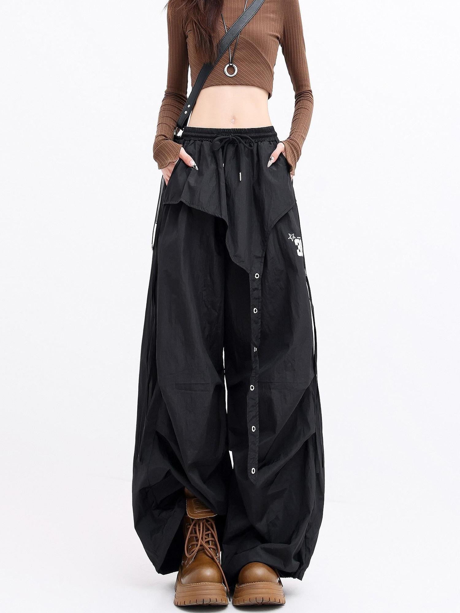 QIUQIU STUDIO Pleated Asymmetric Parachute Cargo Women&