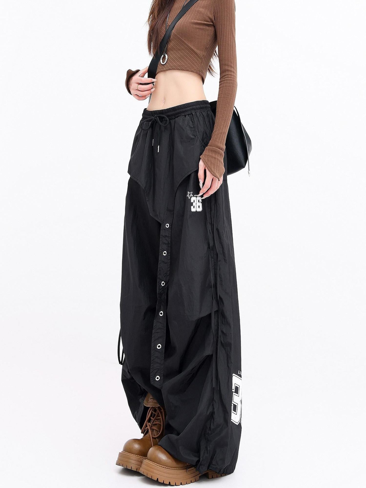 QIUQIU STUDIO Pleated Asymmetric Parachute Cargo Women&
