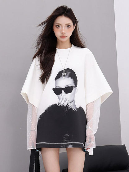 QIUQIU STUDIO Portrait Print Lace Splice Round Neck Long Sleeve Women&