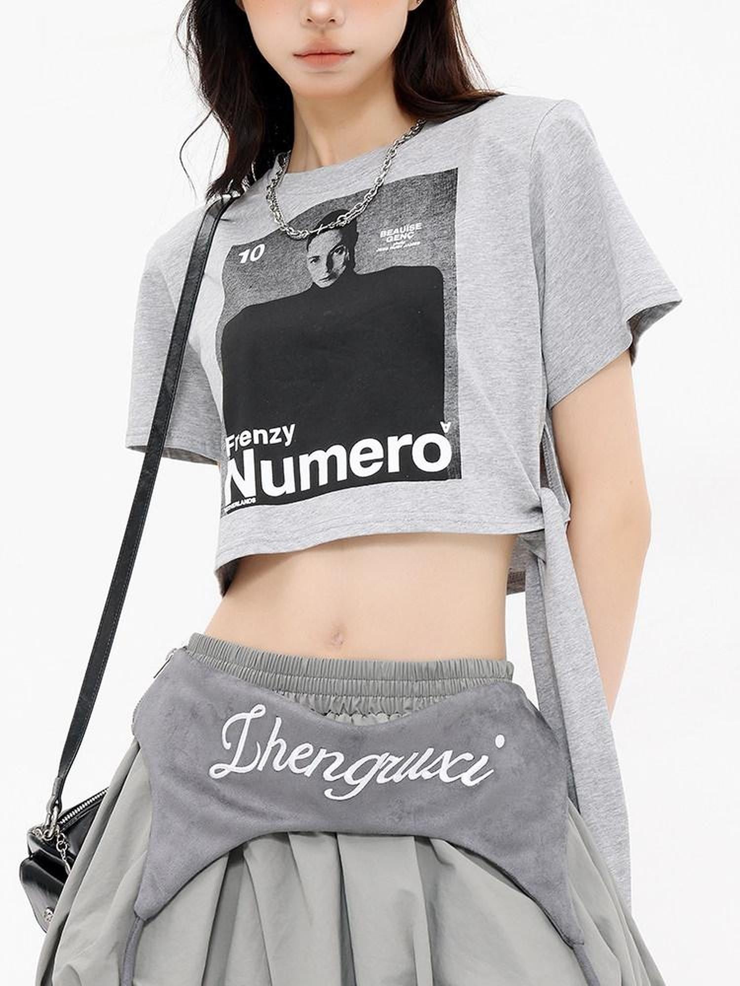 QIUQIU STUDIO Portrait Print Tie Front Round Neck Slim Fit Women&