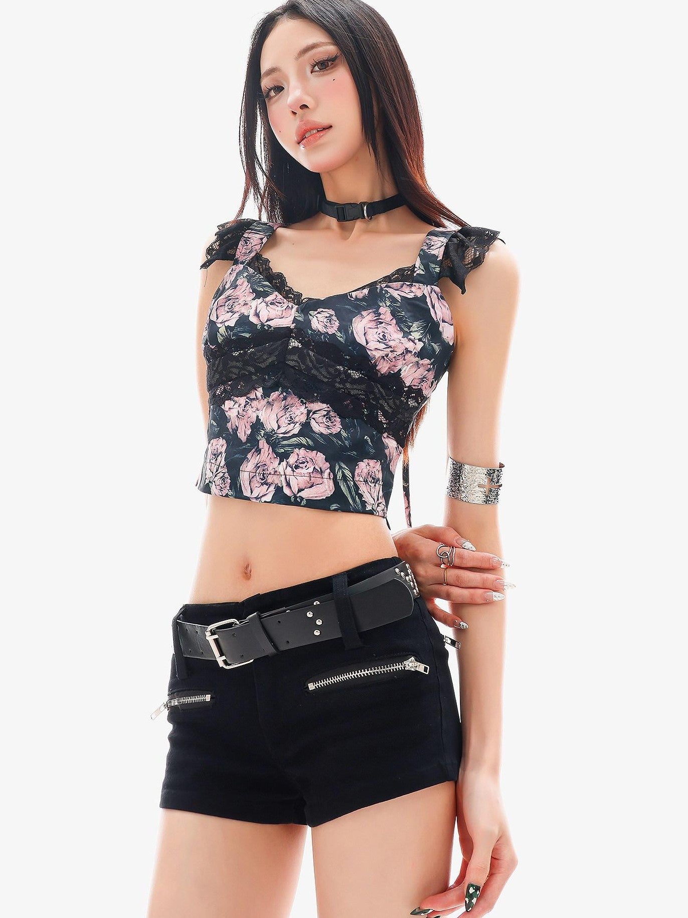 QIUQIU STUDIO Rose Print Lace Trim Navel Baring Short Cropped Slim Fit Women&