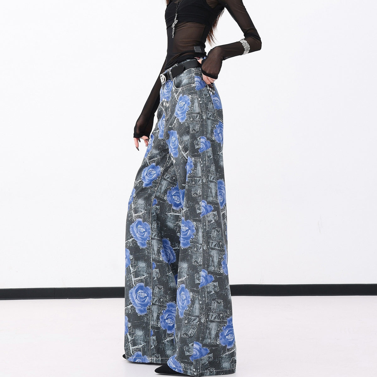 QIUQIU_STUDIO_Rose_Print_Loose_Long_Length_Women&