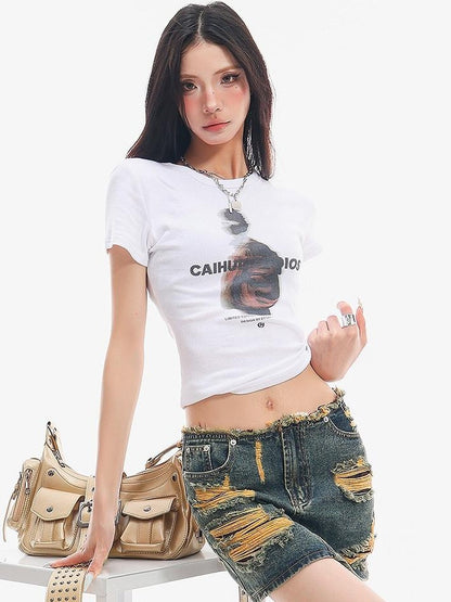 QIUQIU STUDIO Round Neck Letter And Character Print Slim Fit Women&