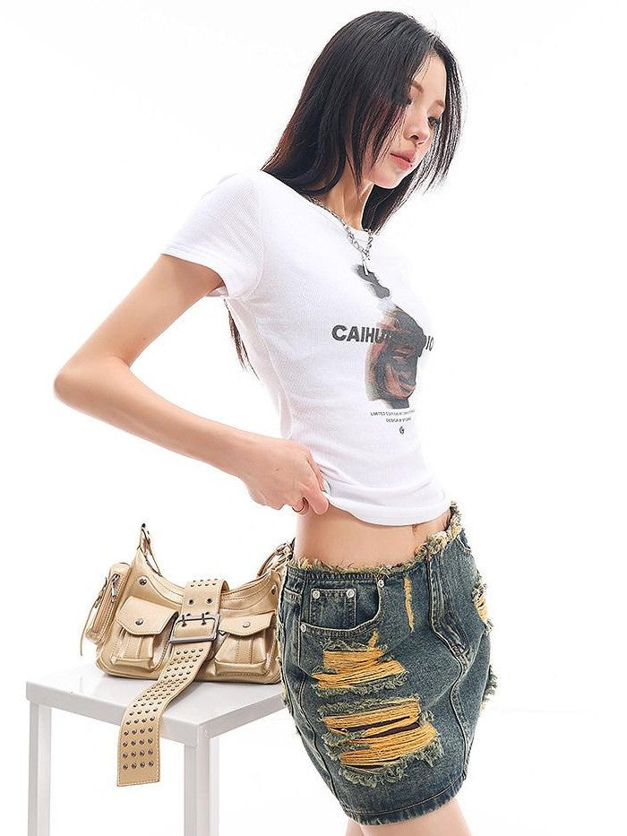 QIUQIU STUDIO Round Neck Letter And Character Print Slim Fit Women&