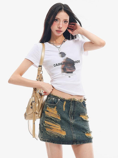 QIUQIU STUDIO Round Neck Letter And Character Print Slim Fit Women&