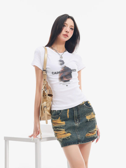 QIUQIU STUDIO Round Neck Letter And Character Print Slim Fit Women&