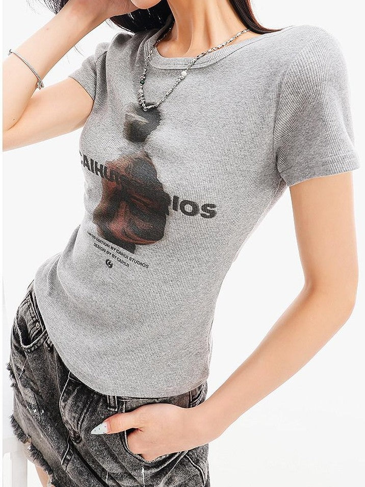 QIUQIU STUDIO Round Neck Letter And Character Print Slim Fit Women&